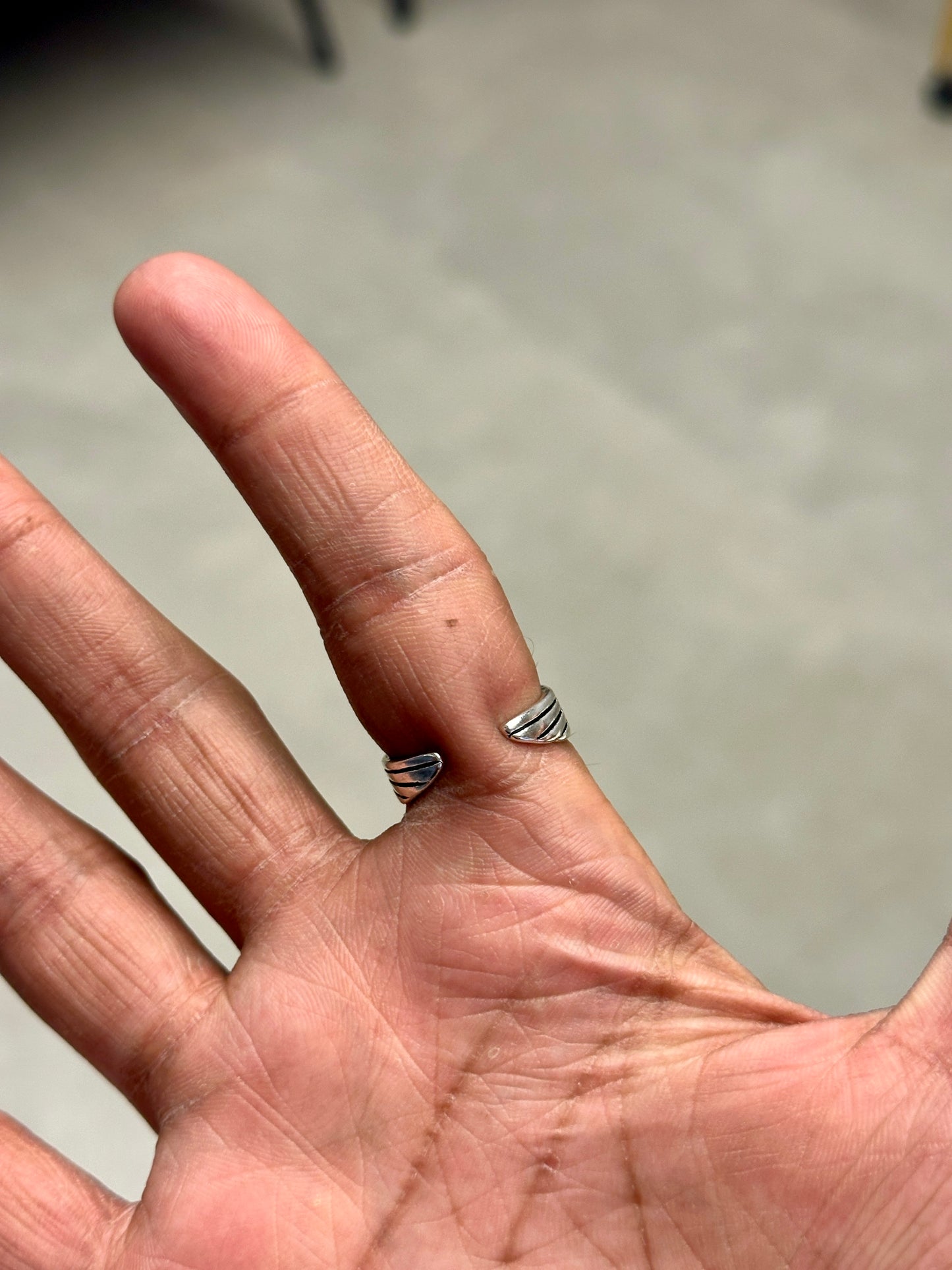 Baaz ring
