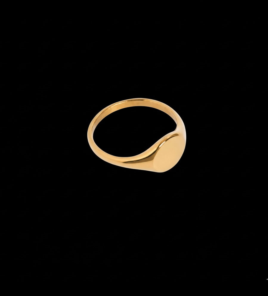 Luxe oval ring