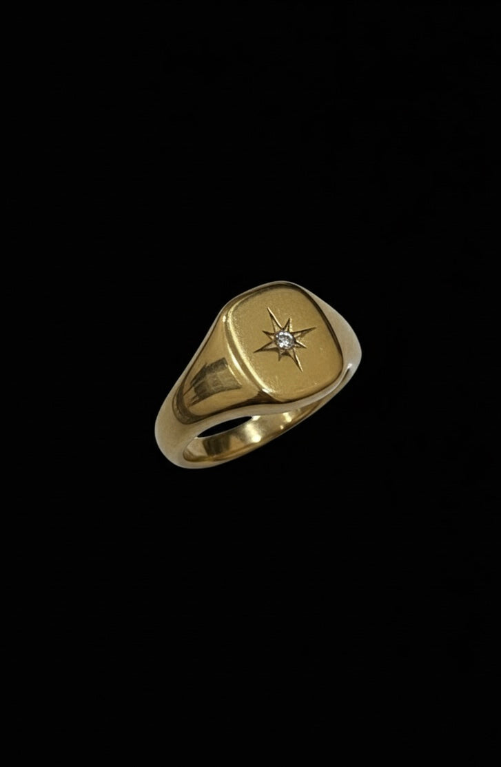 Gold star ring