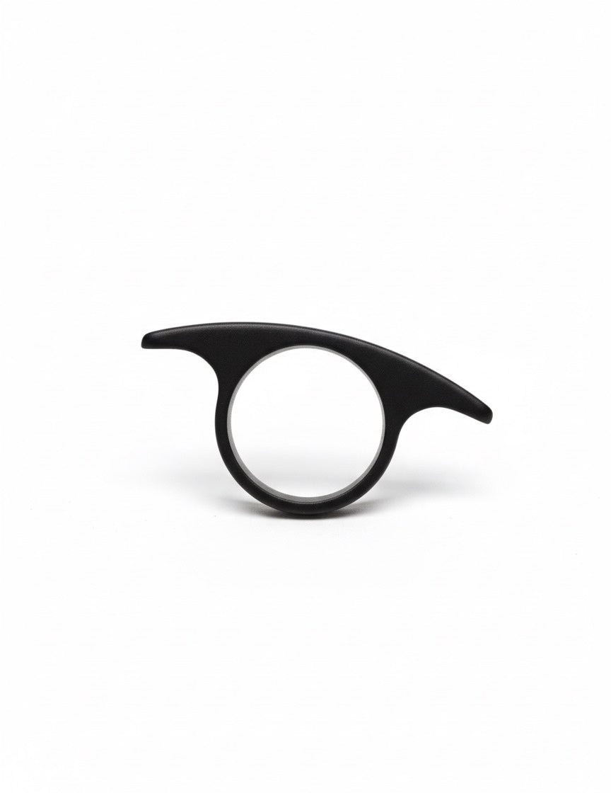 Midnight Claw Ring (Black)