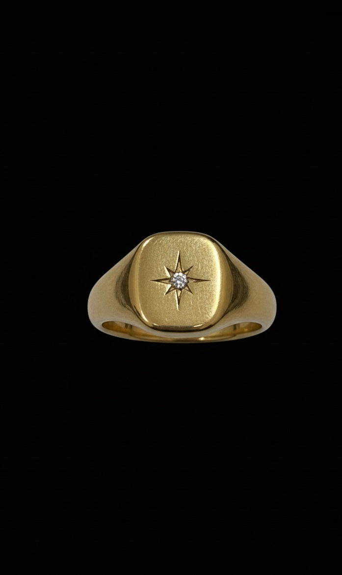 Gold star ring